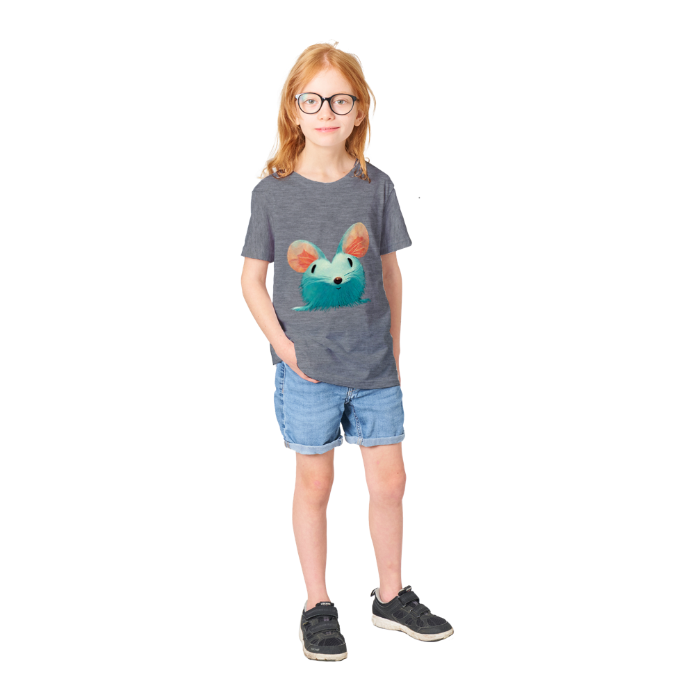 girl wearing grey t-shirt with cute mouse print